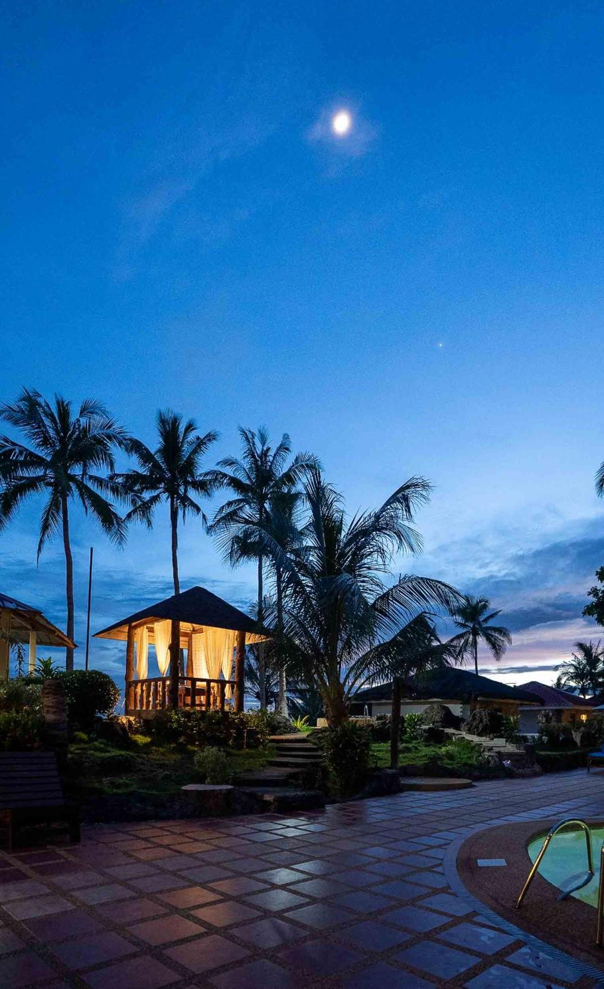 Blue Star Dive And Resort 4*